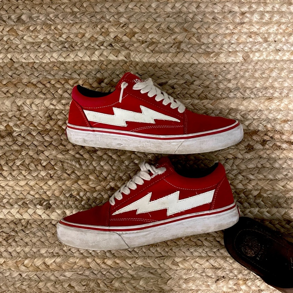 Revenge x Storm – Red